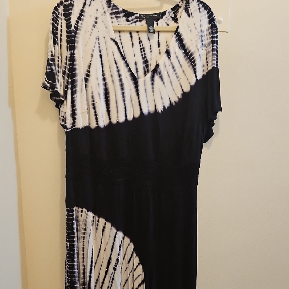 Black and White Tie-Dye Dress